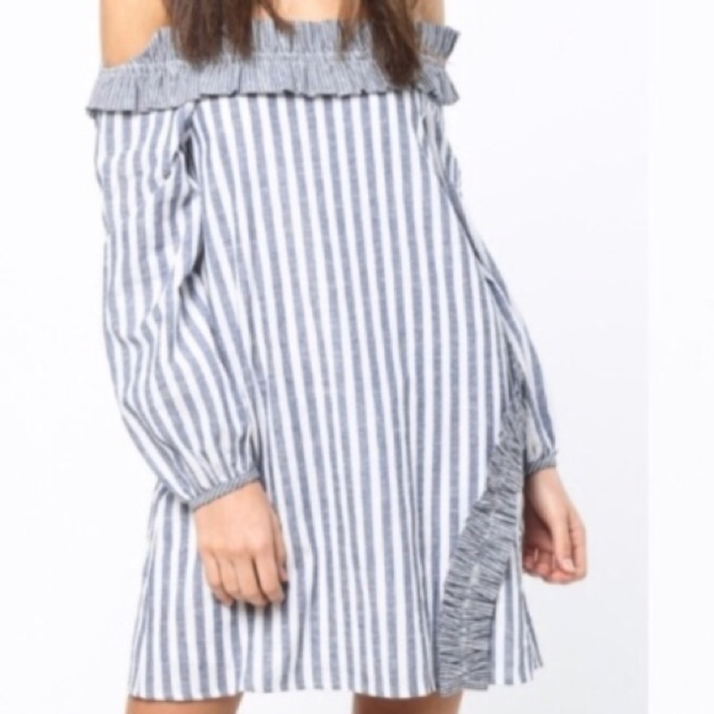 ONE L LEFT! Striped off the shoulder dress - Picture 3 of 5
